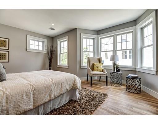 34 Pleasant St, Needham, MA 02492 photo 13
