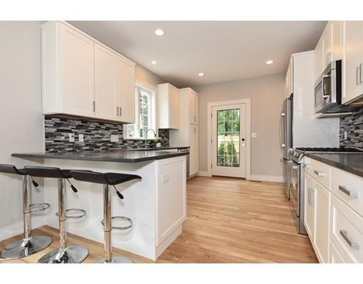34 Pleasant St, Needham, MA 02492 photo 7