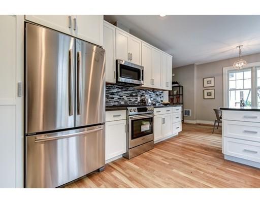 34 Pleasant St, Needham, MA 02492 photo 9