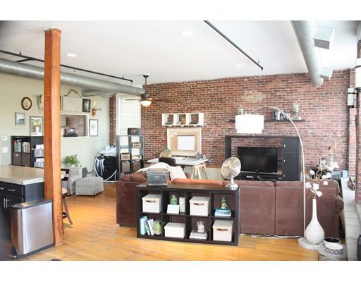261 Dutton #4, Lowell, MA 01852 photo 8