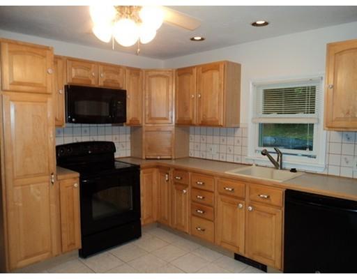 10 Springbrook Rd, Auburn, MA 01501 photo 6
