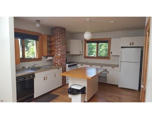 27 Chapel St, Gloucester, MA 01930 photo 3