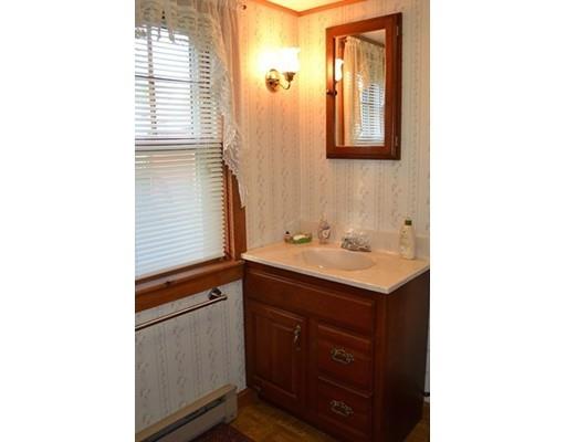 11 Boston Pl, Buzzards Bay, MA 02532 photo 13
