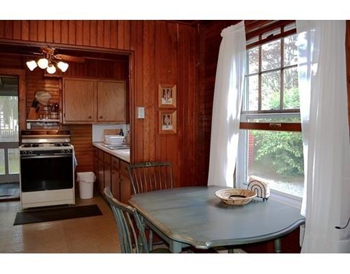 11 Boston Pl, Buzzards Bay, MA 02532 photo 10