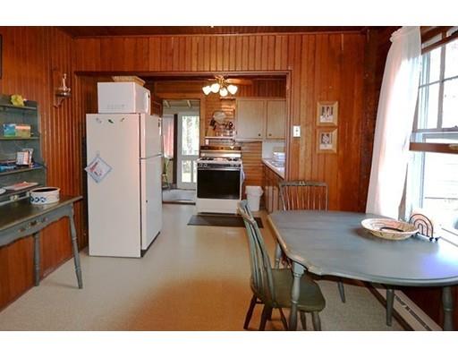11 Boston Pl, Buzzards Bay, MA 02532 photo 8