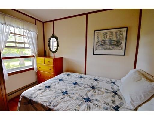 11 Boston Pl, Buzzards Bay, MA 02532 photo 11
