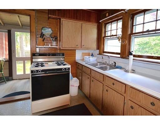 11 Boston Pl, Buzzards Bay, MA 02532 photo 9