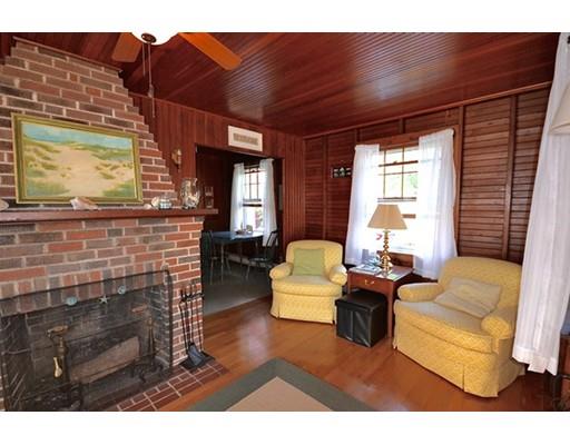 11 Boston Pl, Buzzards Bay, MA 02532 photo 5