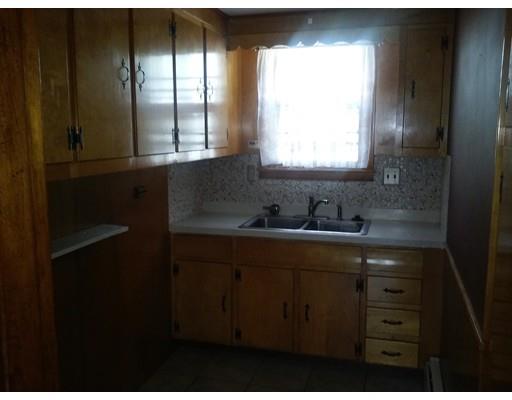28 S Stowell St, Worcester, MA 01604 photo 8