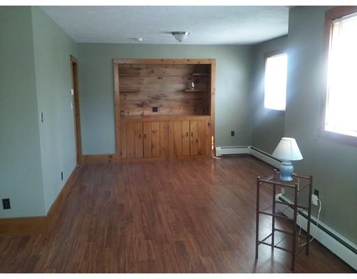 28 S Stowell St, Worcester, MA 01604 photo 4