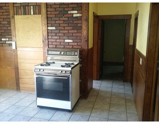 28 S Stowell St, Worcester, MA 01604 photo 5