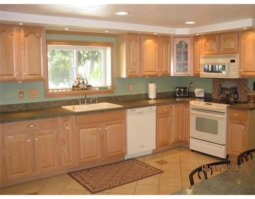 6 Katahdin St, Worcester, MA 01606 photo 4