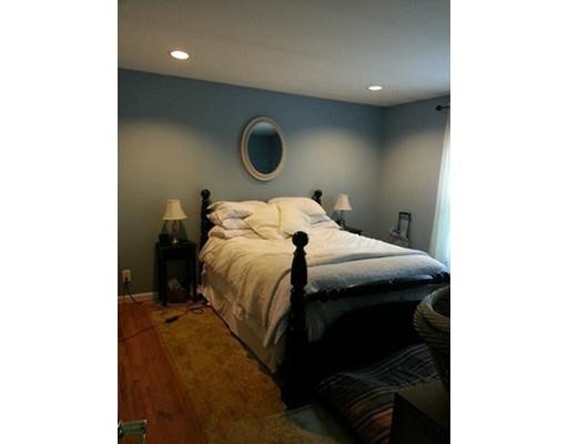17 Plain St E, Berkley, MA 02779 photo 11