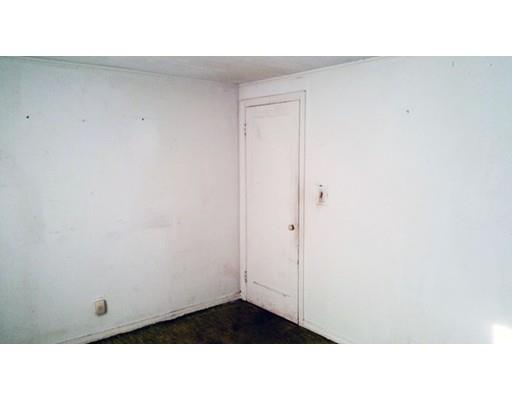 51 Pemaquid St, Springfield, MA 01151 photo 16