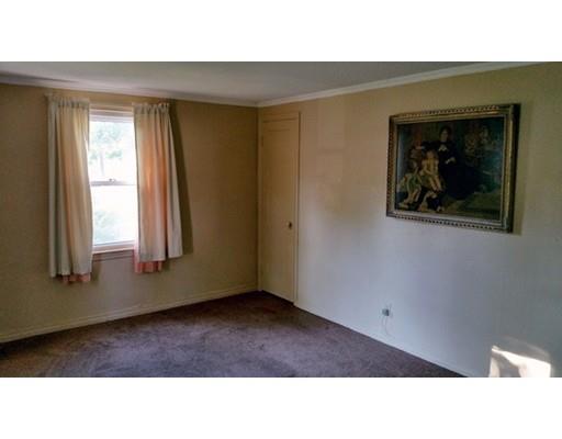 51 Pemaquid St, Springfield, MA 01151 photo 12