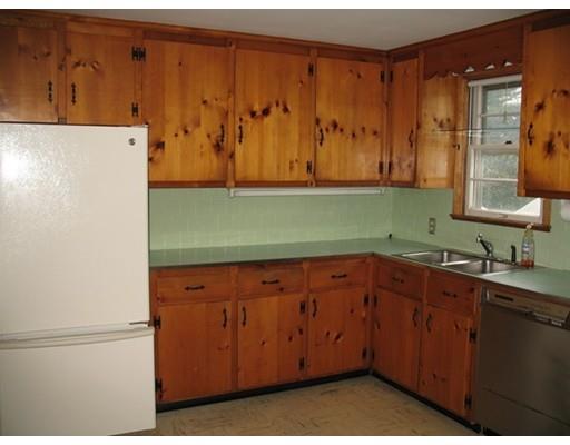 67 Gates Ln, Worcester, MA 01603 photo 5