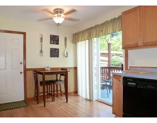 54 Pheasant Dr, Springfield, MA 01119 photo 8