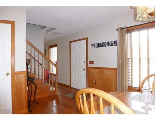 54 Pheasant Dr, Springfield, MA 01119 photo 11