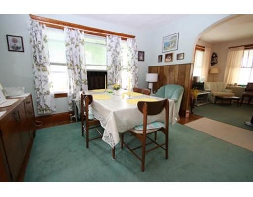 17 Pearson St, Saugus, MA 01906 photo 8