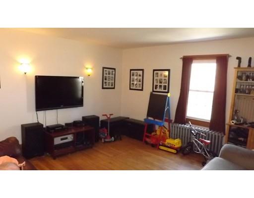 45 Upland St, Worcester, MA 01607 photo 4