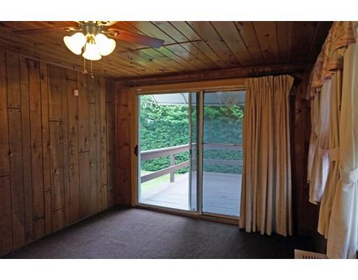 112 Mayflower Rd, Springfield, MA 01118 photo 6