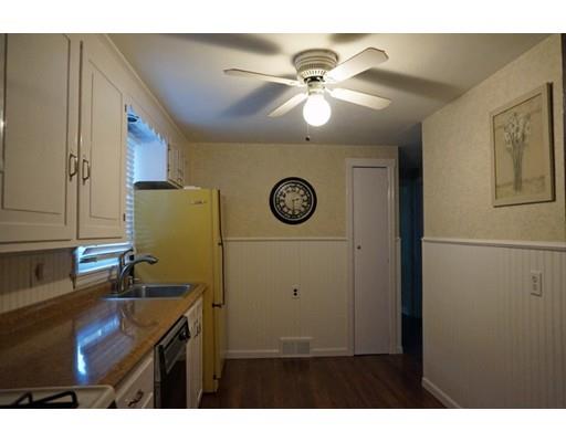 112 Mayflower Rd, Springfield, MA 01118 photo 8