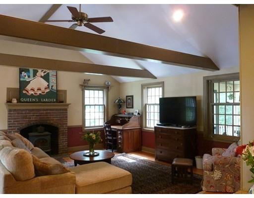 1 Eagle Ln, Beverly, MA 01915 photo 2