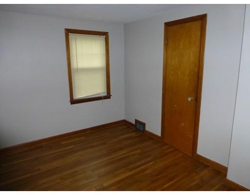 90 El Paso St, Springfield, MA 01104 photo 13