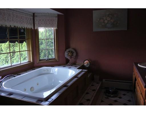 34 Golfview Rd, Acushnet, MA 02743 photo 8
