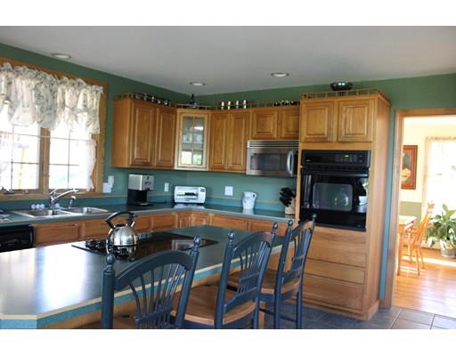34 Golfview Rd, Acushnet, MA 02743 photo 5
