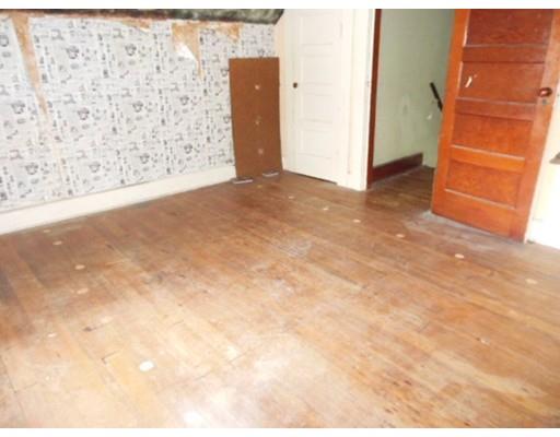 34 Virginia St, Springfield, MA 01108 photo 19