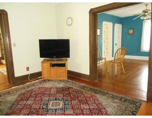34 Virginia St, Springfield, MA 01108 photo 4