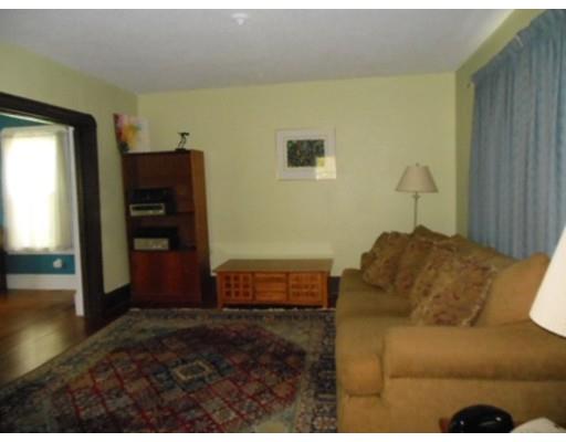 34 Virginia St, Springfield, MA 01108 photo 3