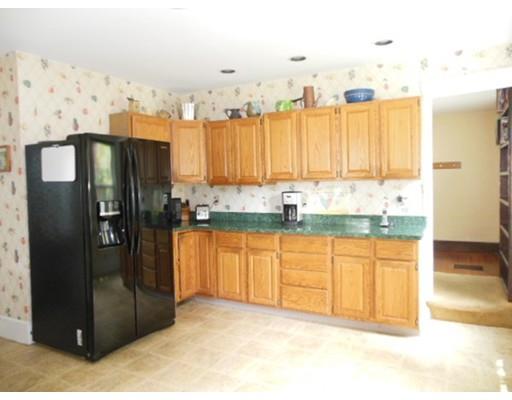 34 Virginia St, Springfield, MA 01108 photo 8
