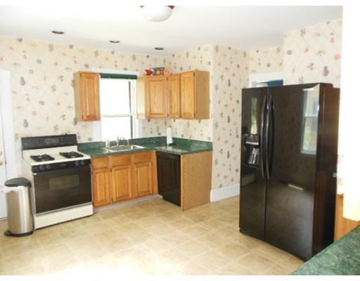 34 Virginia St, Springfield, MA 01108 photo 7