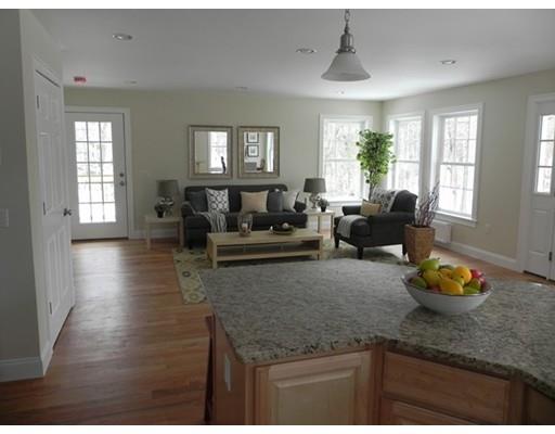 16 Andrews Ct, Gloucester, MA 01930 photo 4