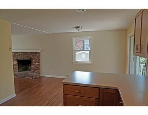 29 Phelps St, Easthampton, MA 01027 photo 15