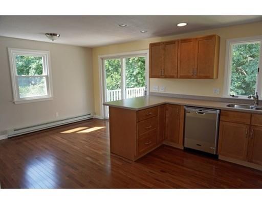 29 Phelps St, Easthampton, MA 01027 photo 13