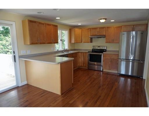 29 Phelps St, Easthampton, MA 01027 photo 12