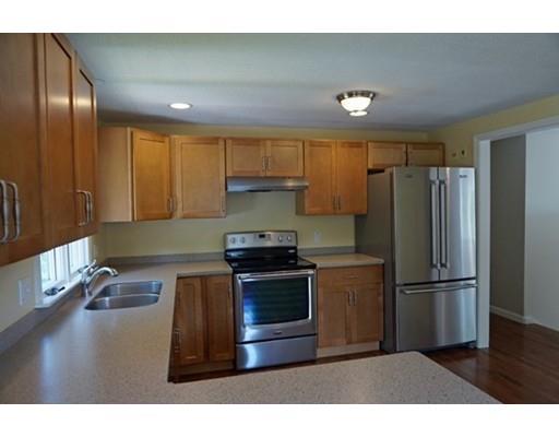 29 Phelps St, Easthampton, MA 01027 photo 16