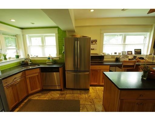 63 Maple St, Easthampton, MA 01027 photo 11