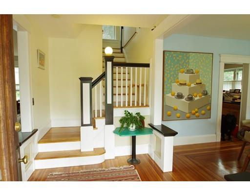 63 Maple St, Easthampton, MA 01027 photo 4