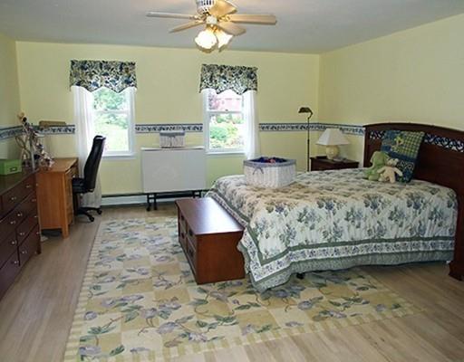 8 Lakeview Cir, Sutton, MA 01590 photo 15