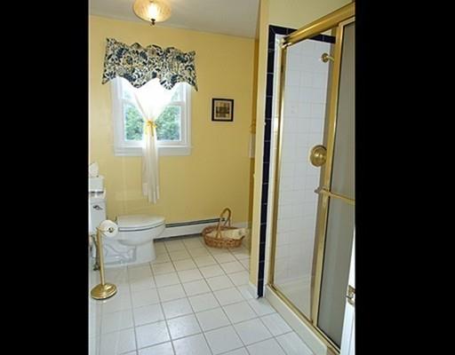 8 Lakeview Cir, Sutton, MA 01590 photo 16