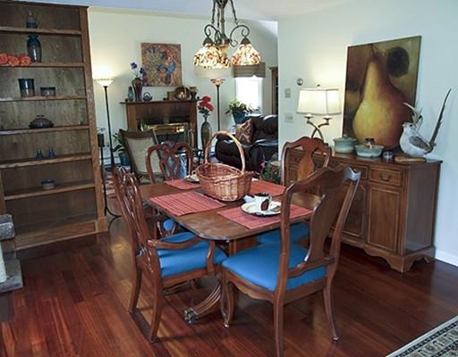 8 Lakeview Cir, Sutton, MA 01590 photo 5