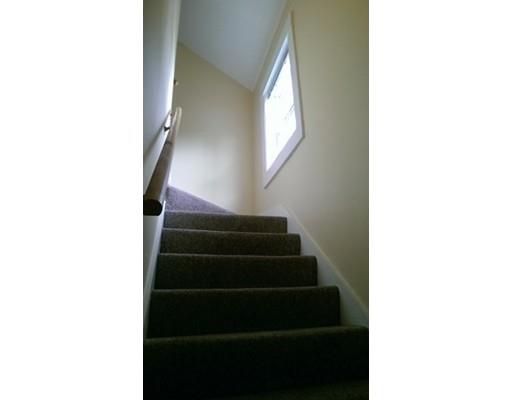 8 Gordon St, Worcester, MA 01604 photo 12