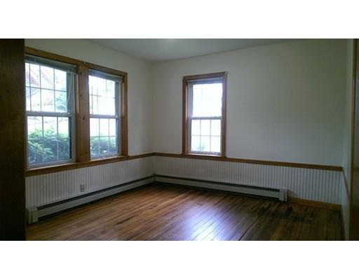 8 Gordon St, Worcester, MA 01604 photo 9