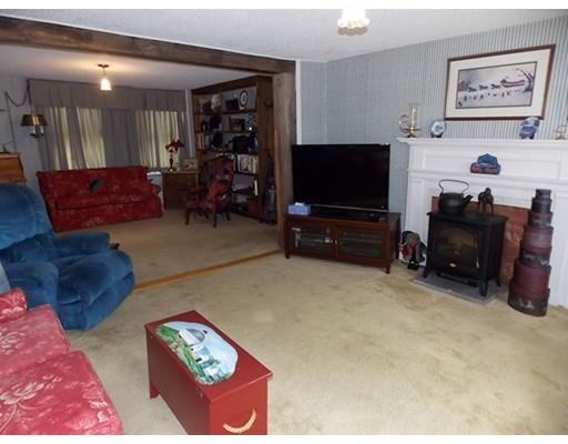 445 Mulpus Rd, Lunenburg, MA 01462 photo 12