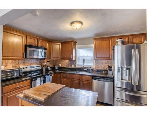 25 Morton St, Lowell, MA 01852 photo 14
