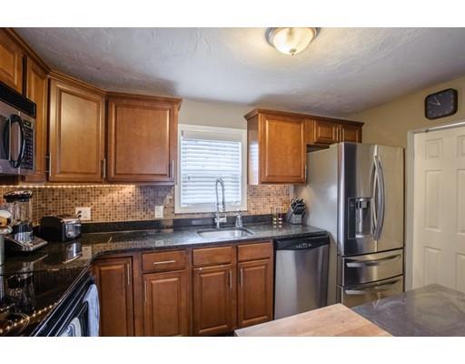 25 Morton St, Lowell, MA 01852 photo 15